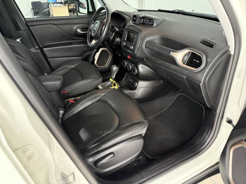 JEEP - RENEGADE - 2018/2018 - Branca - R$ 75.000,00