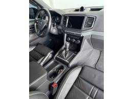 VOLKSWAGEN - AMAROK - 2024/2025 - Branca - R$ 310.000,00