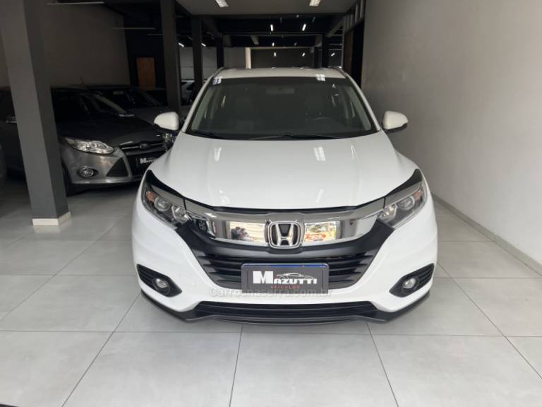 HONDA - HR-V - 2018/2019 - Branca - R$ 108.000,00