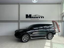TOYOTA - HILUX SW4 - 2020/2021 - Preta - R$ 280.000,00
