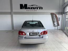 TOYOTA - COROLLA - 2004/2005 - Prata - R$ 38.000,00