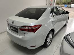 TOYOTA - COROLLA - 2015/2016 - Branca - Sob Consulta