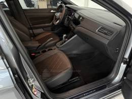 VOLKSWAGEN - VIRTUS - 2023/2024 - Cinza - R$ 137.000,00