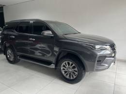 TOYOTA - HILUX SW4 - 2020/2021 - Cinza - Sob Consulta