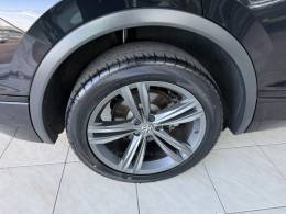 VOLKSWAGEN - TIGUAN - 2021/2021 - Preta - R$ 184.000,00