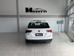 VOLKSWAGEN - TIGUAN - 2019/2019 - Branca - R$ 122.000,00