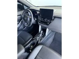 TOYOTA - COROLLA - 2022/2023 - Branca - R$ 147.000,00