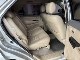 TOYOTA - HILUX SW4 - 2012/2013 - Prata - Sob Consulta