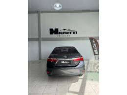 TOYOTA - COROLLA - 2015/2015 - Cinza - R$ 85.000,00