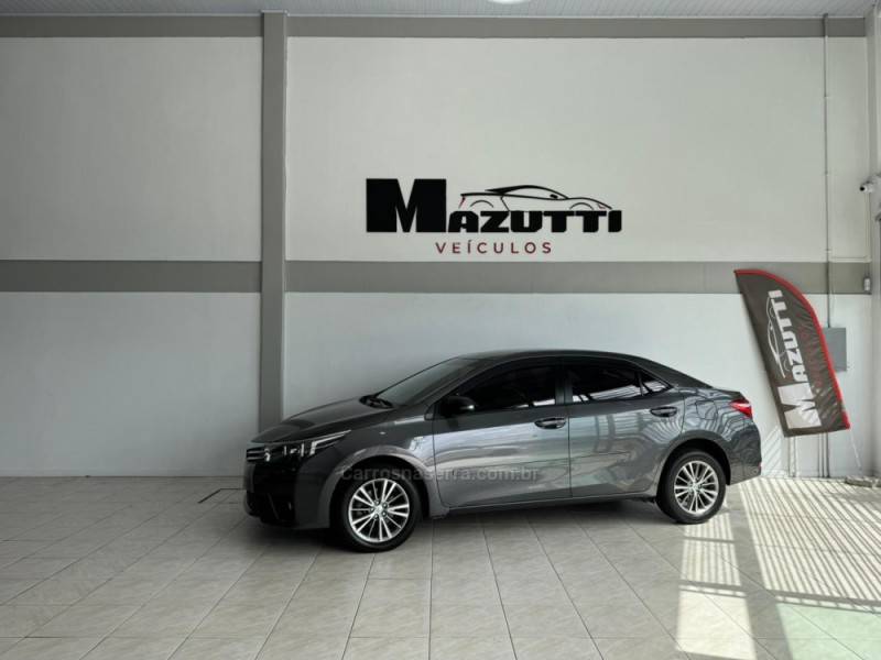 TOYOTA - COROLLA - 2015/2015 - Cinza - R$ 85.000,00