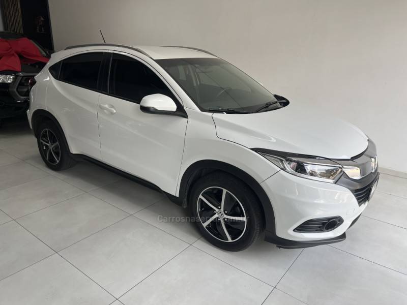 HONDA - HR-V - 2018/2019 - Branca - R$ 108.000,00