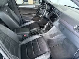 VOLKSWAGEN - TIGUAN - 2021/2021 - Preta - R$ 184.000,00