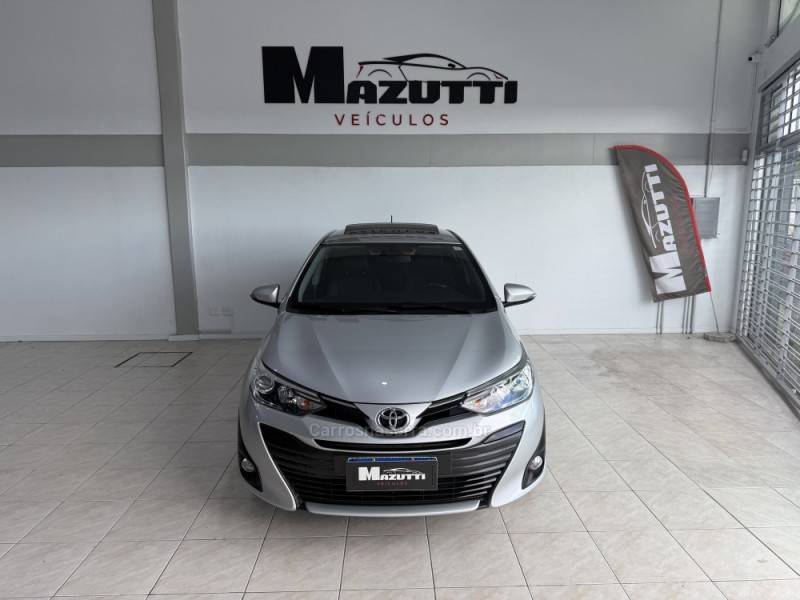 TOYOTA - YARIS - 2019/2019 - Prata - R$ 83.000,00