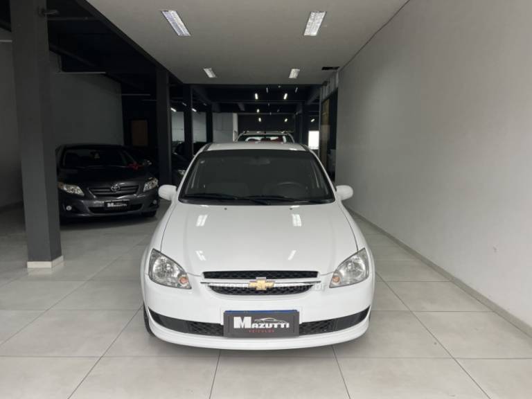 CHEVROLET - CLASSIC - 2015/2016 - Branca - R$ 36.000,00