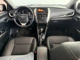 TOYOTA - YARIS - 2019/2019 - Prata - R$ 83.000,00