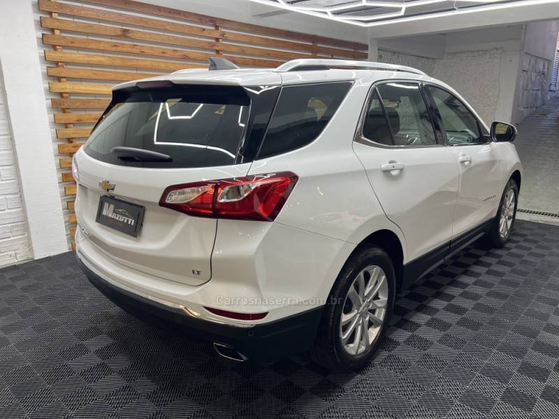 CHEVROLET - EQUINOX - 2017/2018 - Branca - R$ 99.900,00