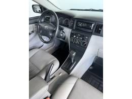 TOYOTA - COROLLA - 2004/2005 - Prata - R$ 38.000,00