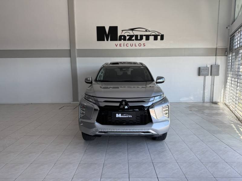 MITSUBISHI - PAJERO SPORT - 2022/2023 - Prata - R$ 295.000,00