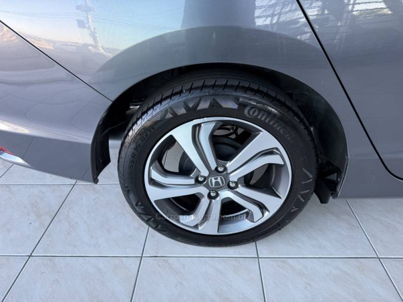 HONDA - CITY - 2017/2017 - Cinza - R$ 75.000,00