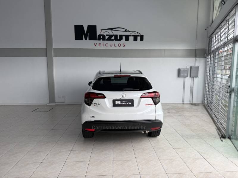 HONDA - HR-V - 2021/2021 - Branca - R$ 122.000,00