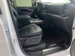 CHEVROLET - SILVERADO - 2023/2024 - Branca - R$ 470.000,00