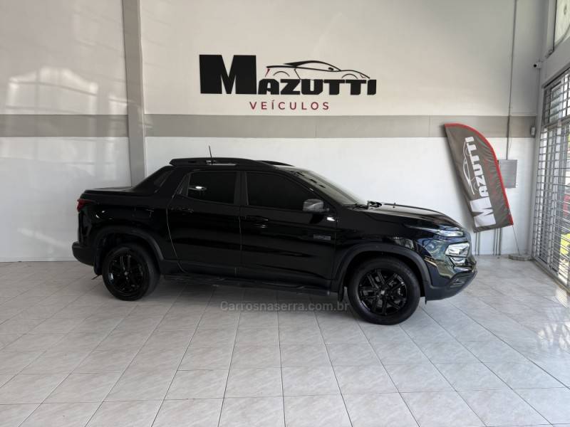 FIAT - TORO - 2021/2022 - Preta - R$ 142.000,00