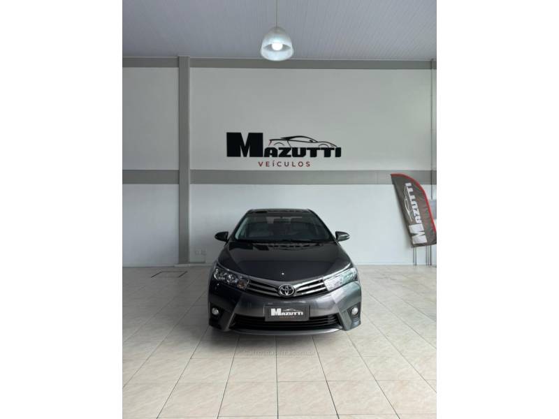 TOYOTA - COROLLA - 2015/2015 - Cinza - R$ 85.000,00