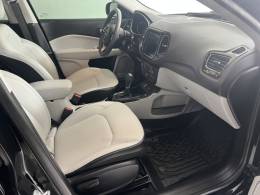 JEEP - COMPASS - 2017/2018 - Preta - R$ 105.000,00