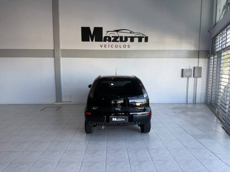 CHEVROLET - CORSA - 2012/2012 - Preta - R$ 35.000,00