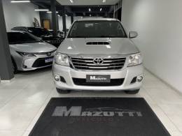 TOYOTA - HILUX - 2013/2014 - Prata - R$ 142.000,00
