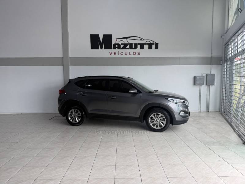 HYUNDAI - TUCSON - 2018/2019 - Cinza - R$ 102.000,00