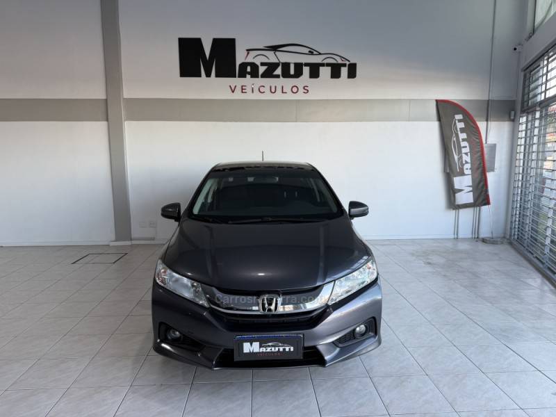HONDA - CITY - 2017/2017 - Cinza - R$ 75.000,00