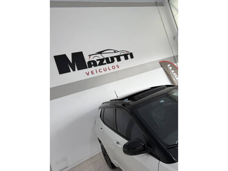 JEEP - COMPASS - 2023/2024 - Branca - R$ 182.000,00