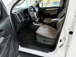 CHEVROLET - S10 - 2022/2023 - Branca - R$ 190.000,00