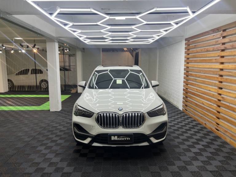 BMW - X1 - 2020/2021 - Branca - R$ 178.000,00