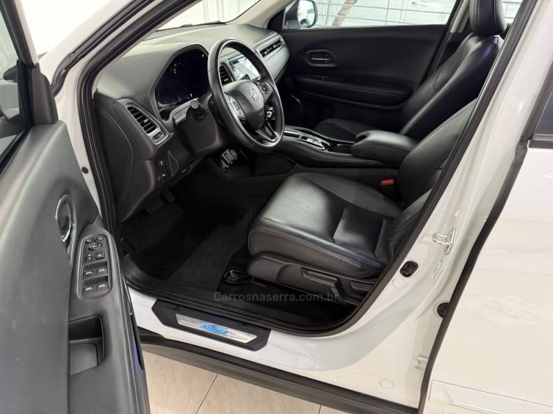 HONDA - HR-V - 2021/2021 - Branca - R$ 122.000,00
