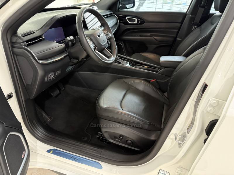 JEEP - COMPASS - 2023/2024 - Branca - R$ 182.000,00
