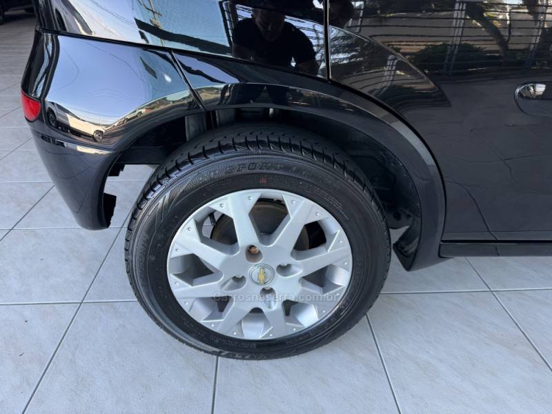 CHEVROLET - CORSA - 2012/2012 - Preta - R$ 35.000,00