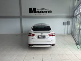 FORD - FUSION - 2013/2014 - Branca - R$ 75.000,00