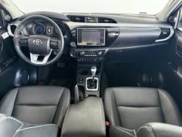TOYOTA - HILUX - 2018/2018 - Cinza - R$ 178.000,00