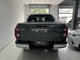 TOYOTA - HILUX - 2020/2021 - Cinza - R$ 250.000,00