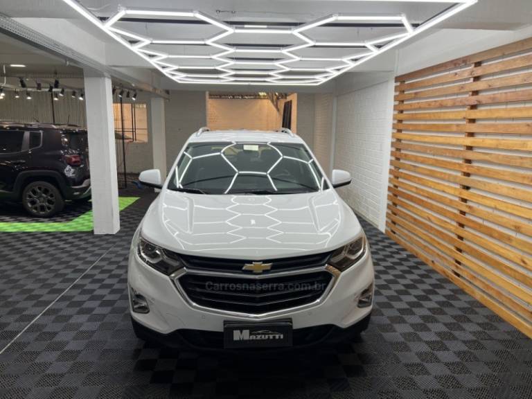 CHEVROLET - EQUINOX - 2017/2018 - Branca - R$ 99.900,00
