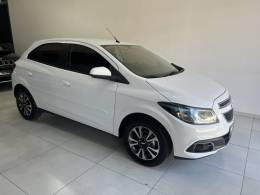 CHEVROLET - ONIX - 2016/2016 - Branca - R$ 59.900,00