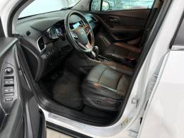 CHEVROLET - TRACKER - 2017/2018 - Branca - R$ 92.000,00
