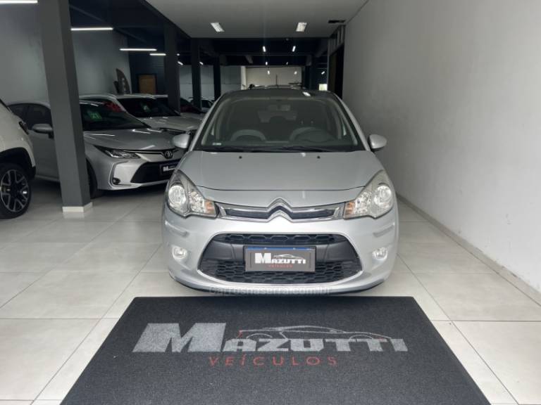 CITROËN - C3 - 2013/2014 - Prata - R$ 38.500,00