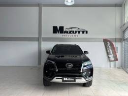 TOYOTA - HILUX SW4 - 2020/2021 - Preta - R$ 280.000,00
