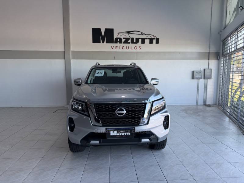 NISSAN - FRONTIER - 2024/2025 - Prata - R$ 232.000,00