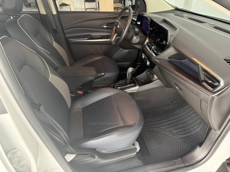 CHEVROLET - SPIN - 2024/2025 - Branca - R$ 138.000,00